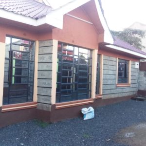 Master ensuite With a perimeter wall. Brand new house. All documents available Selling 6.5m