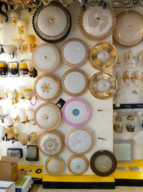Round frame wall brackets
