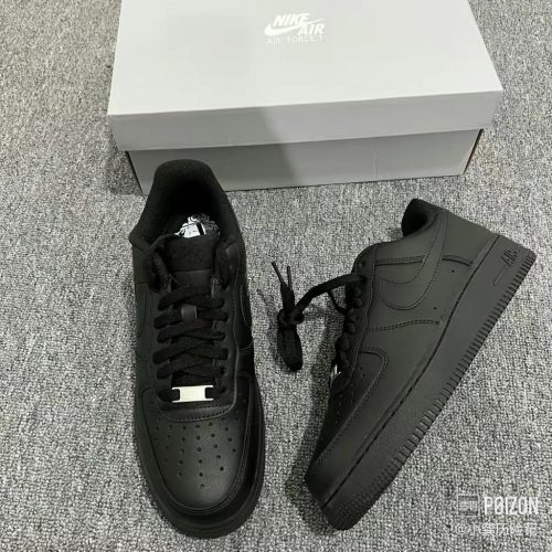 Black air force  shoes 