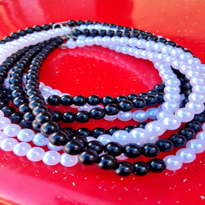 exquisite pearl necklace, available for just 100/= at Business2Commerce in Nairobi, Kenya.
